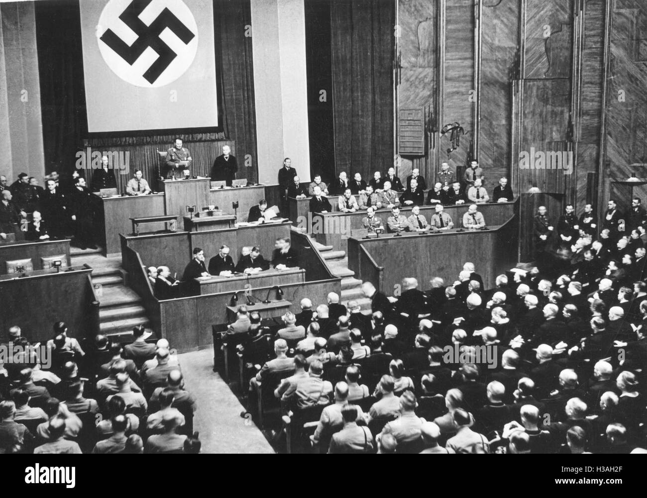 Hermann Goering à l'ouverture de l'Opéra Kroll dans le Reichstag à Berlin, 1933 Banque D'Images
