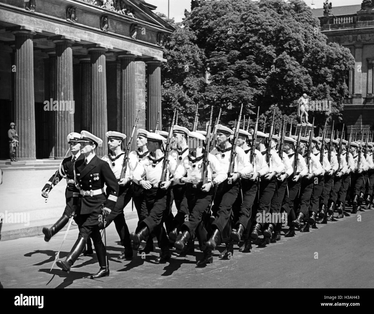 Défilé pour marquer l'anniversaire de la bataille du Jutland, 1939 Banque D'Images