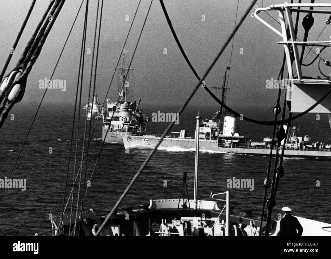 Exercices navals avec des sous-marins, 1939 Banque D'Images