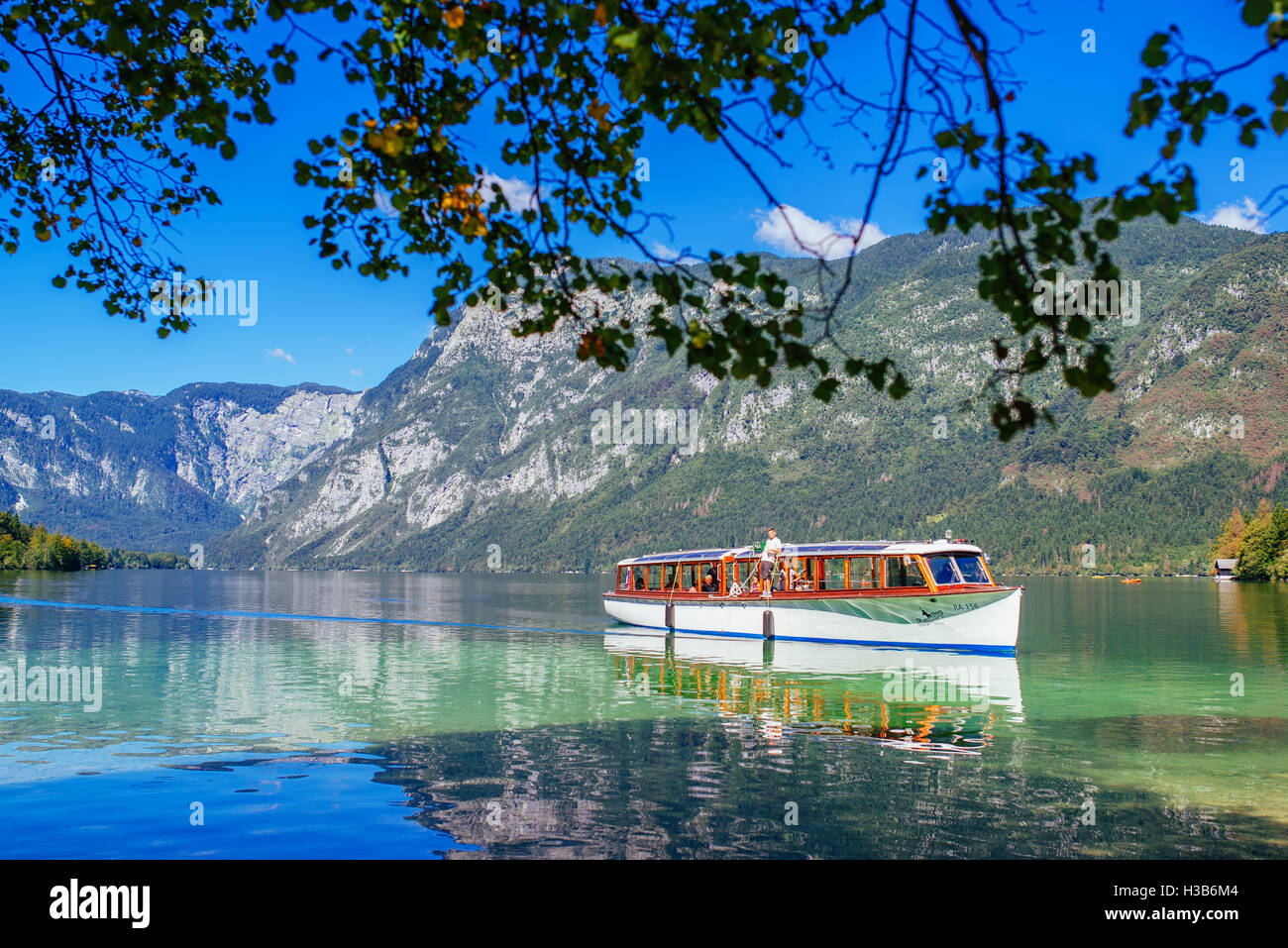 La Slovénie, RIBCEV LAZ - 24 août 2016 : les touristes à visiter le lac de Bohinj slovène et les environs du parc national de Triglav dans Banque D'Images
