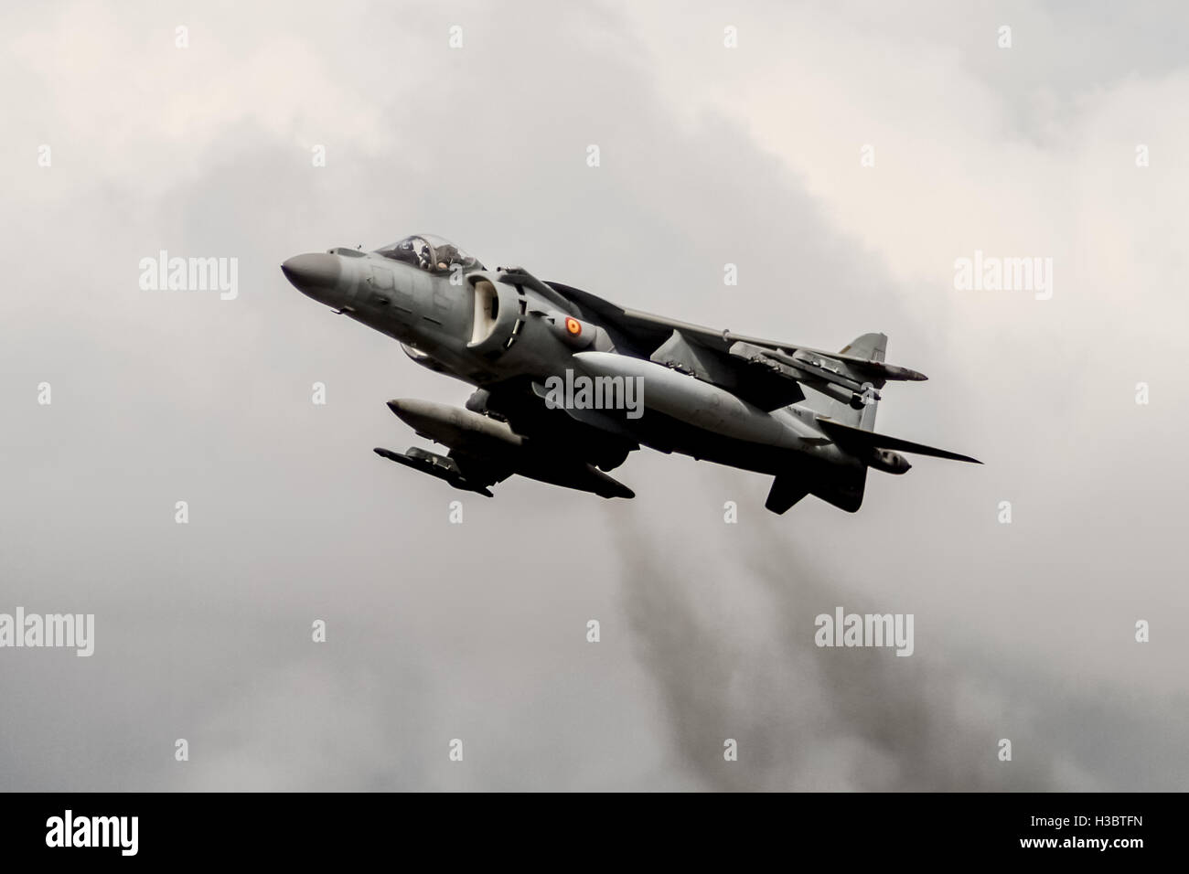 Harrier Jump Jet effectue un décollage vertical au Farnborough Air Show 2014. Banque D'Images