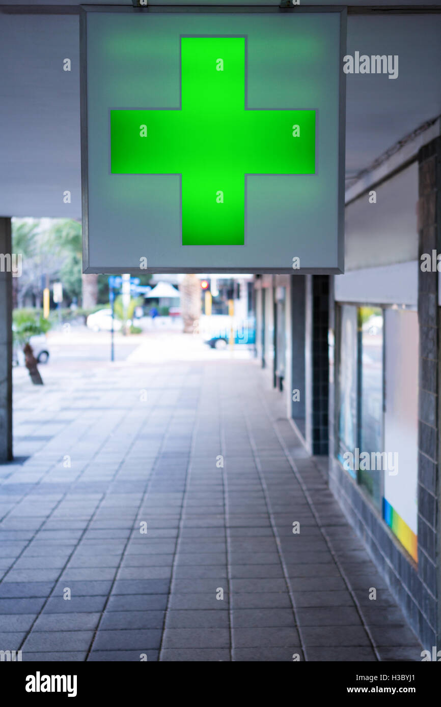 Medical affiche à l'extérieur de la pharmacie Banque D'Images