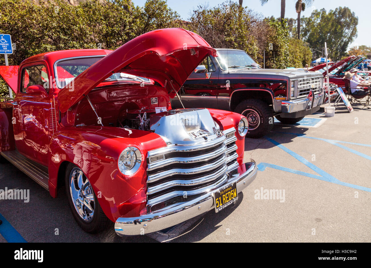 Laguna Beach, CA, USA - 2 octobre 2016 : 1951 Rouge 1500 GM administré par Ed le riz et affiché au Rotary Club de Laguna Beach 2016 Banque D'Images