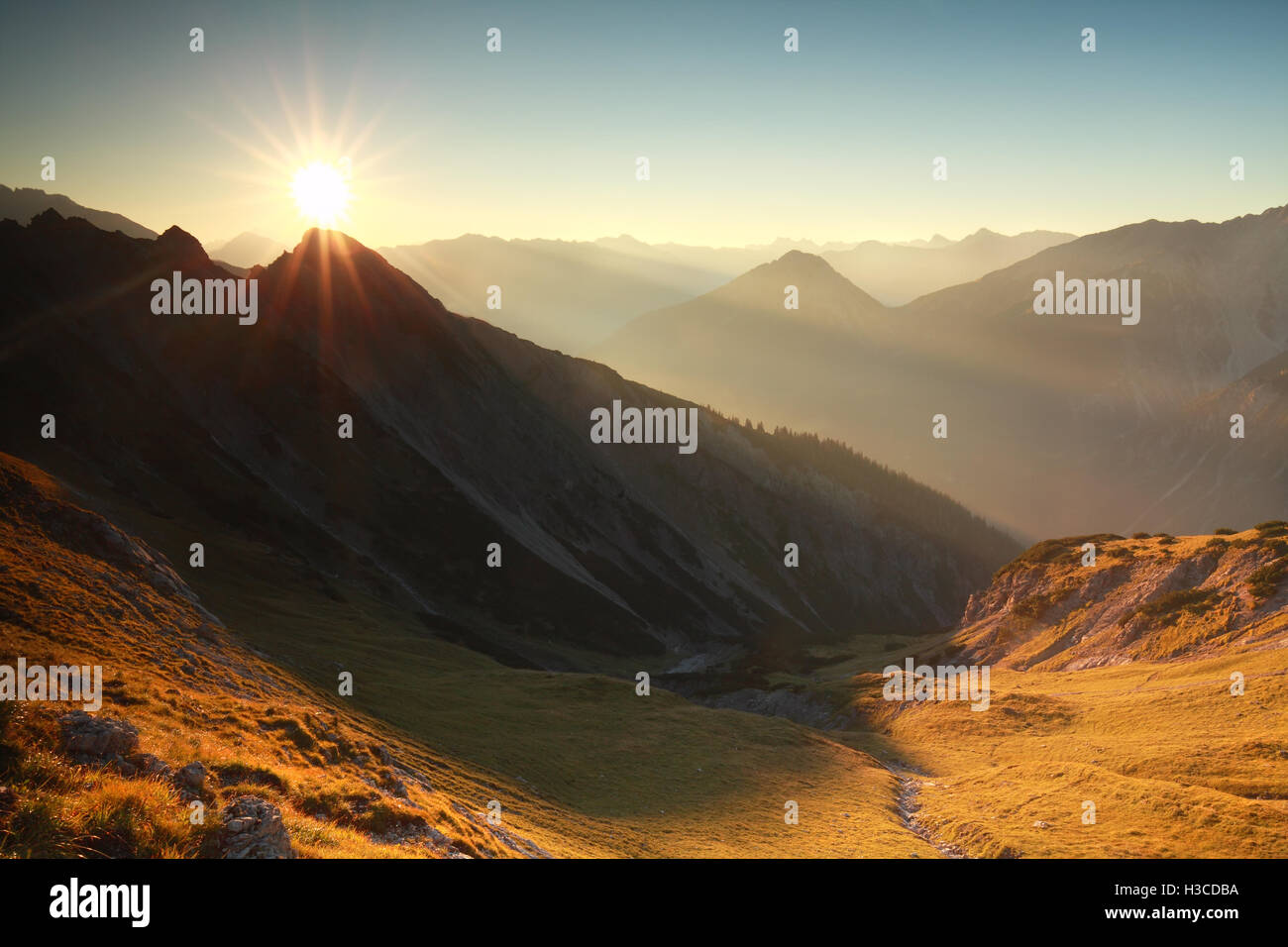 Lever de soleil à l'automne gols rocky Alpes, Autriche Banque D'Images