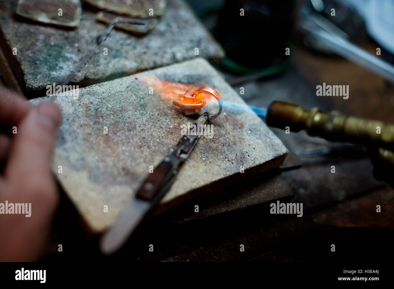 Fabrication de bijoux close-up détails de la production Banque D'Images