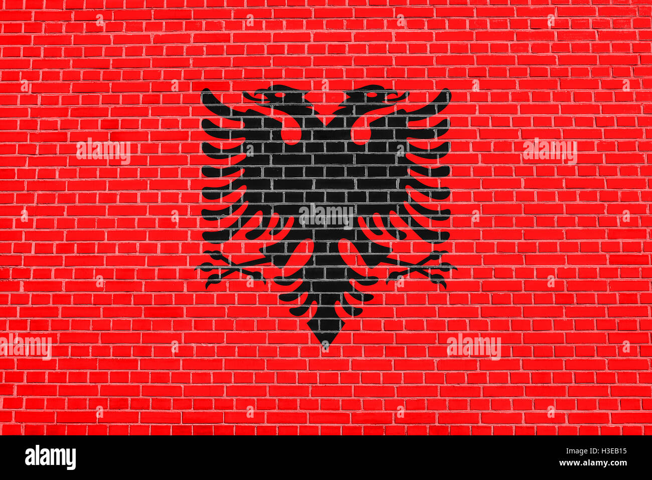 Drapeau officiel national albanais. Symbole patriotique, bannière, élément, arrière-plan. Les dimensions exactes. Bonne taille, couleurs. Banque D'Images