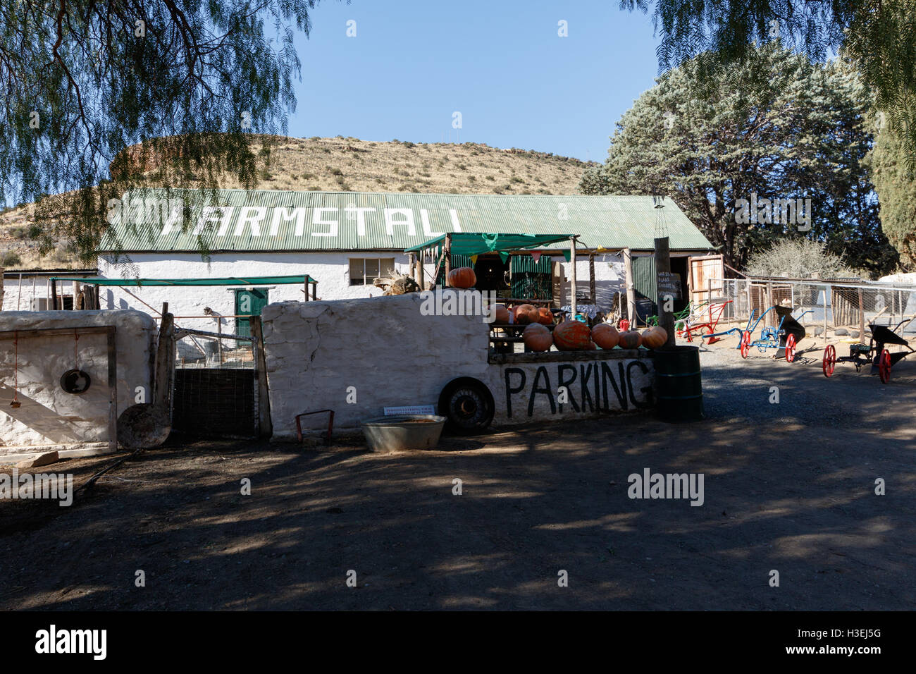 Blocage de la ferme est situé sur la plus belle ferme du Karoo. Venez profiter d'une belle tasse de café ou de thé, pendant que vous profitez de la r Banque D'Images