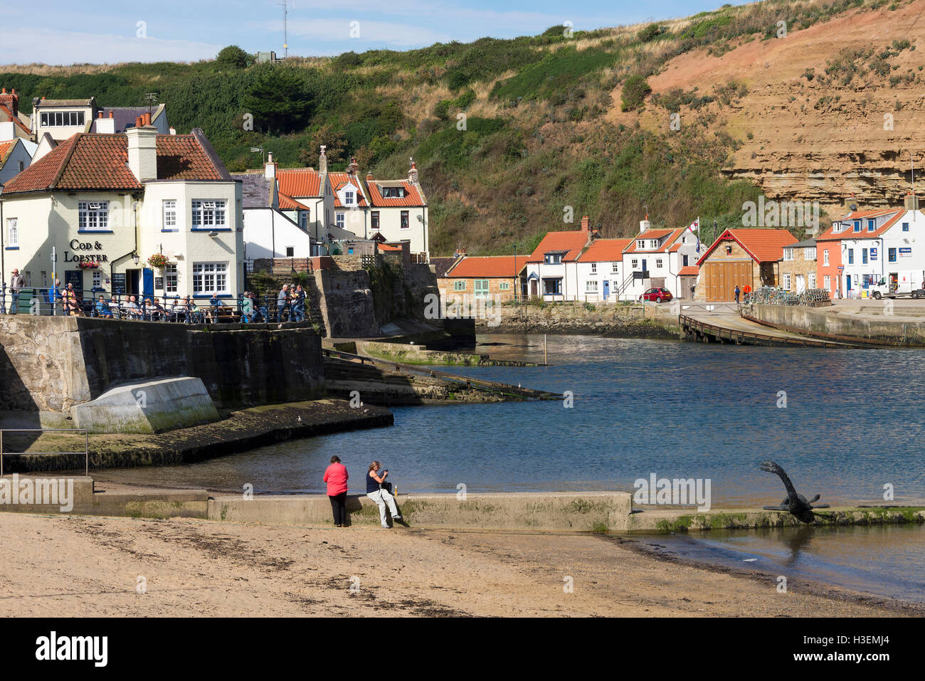 Le village balnéaire de Staithes de la plage à North Yorkshire Angleterre Royaume-Uni UK Banque D'Images