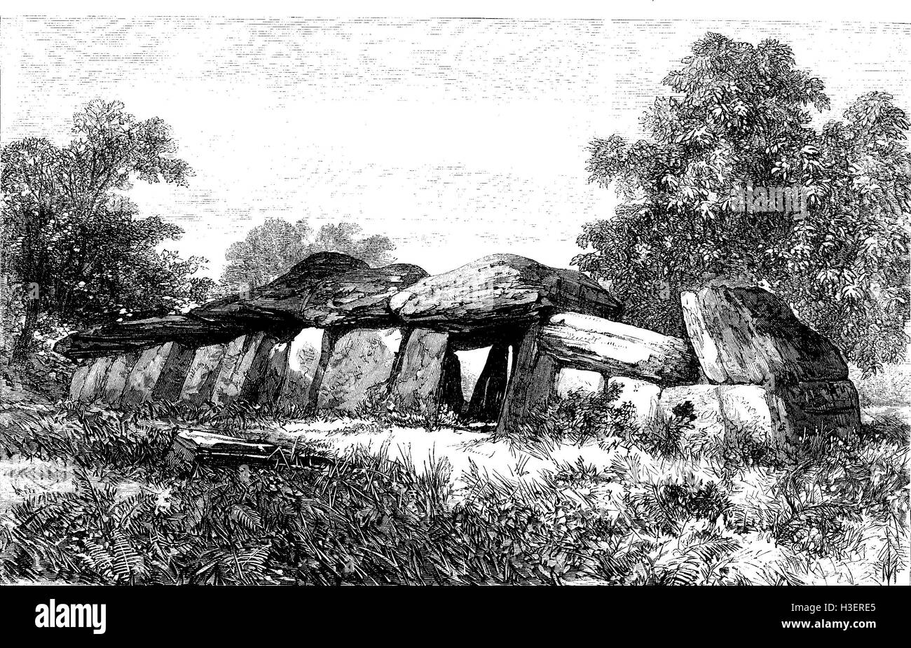 FRANCE Dolmen, La Roche aux Fées, Esse 1868. Illustrated London News Banque D'Images