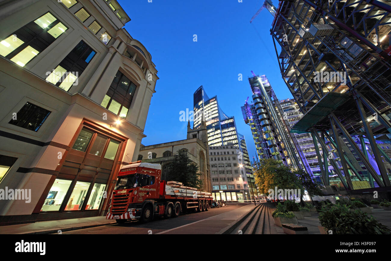 Coeur financier de Londres, ville de Londres, Angleterre du Sud-Est, Royaume-Uni au crépuscule Banque D'Images