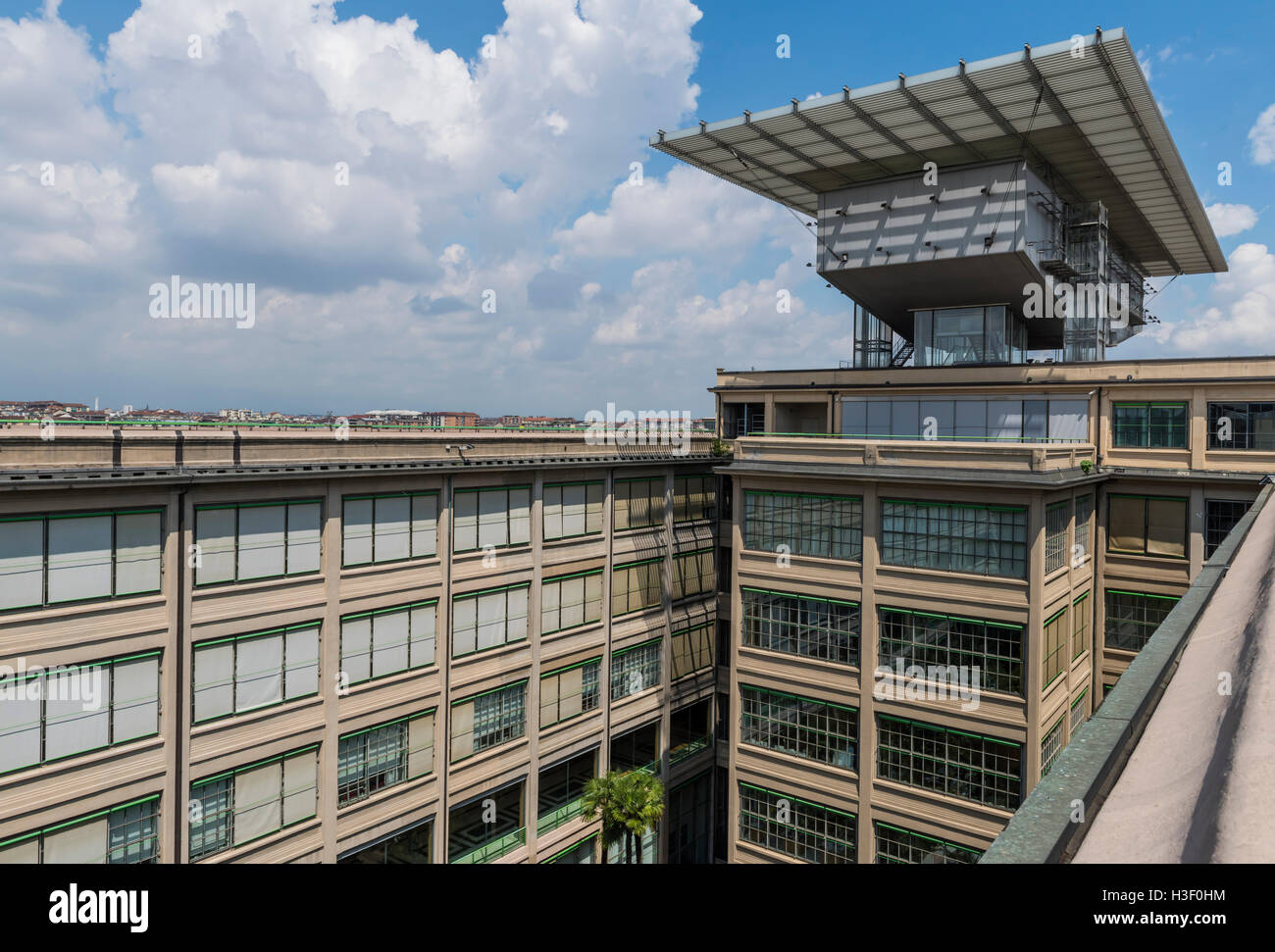 Toit de l'Édifice Lingotto et Renzo Paino Bâtiment de l'ancienne usine Fiat à Turin, Italie. Banque D'Images