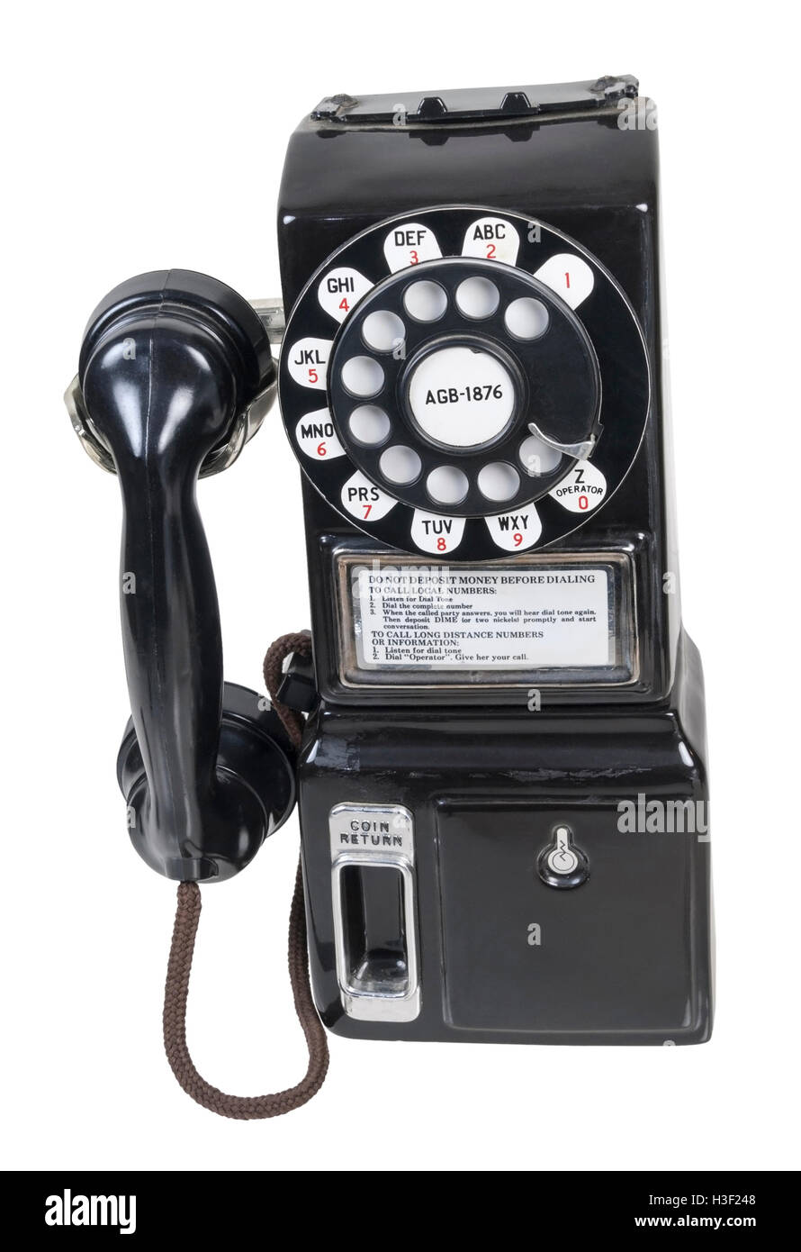 Retro téléphone payant public utilisé pour effectuer des appels téléphoniques - chemin inclus Banque D'Images