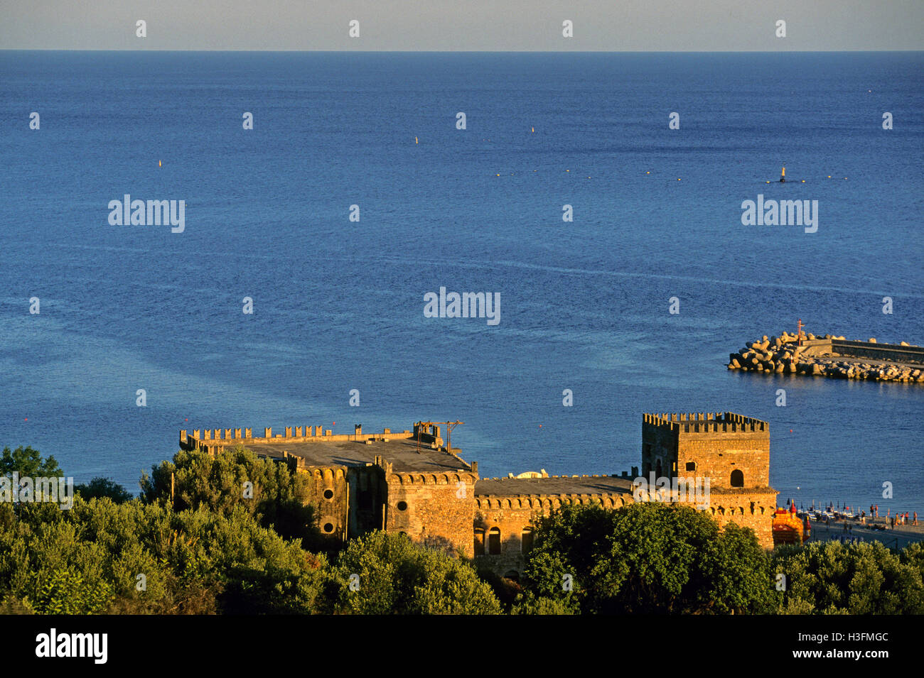 Château de Marina di Camerota, Cilento-Vallo di Diano Alburni et Nat. Parc, Salerne, Campanie, Italie Banque D'Images