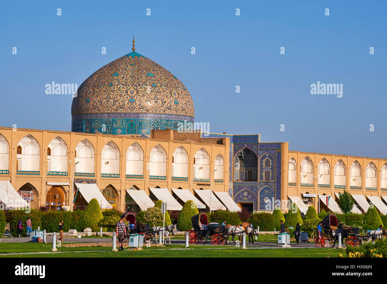 L'Iran, Ispahan, Place Imam, cheikh Lotfollah mosquée, patrimoine mondial de l'UNESCO Banque D'Images