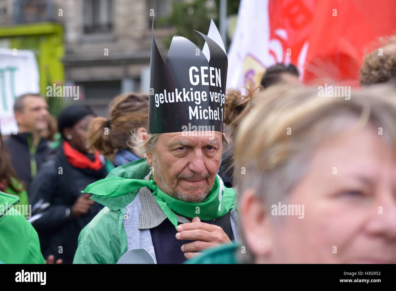 Les participants de la manifestation se déplacer à Gare du Sud le jeudi 29 septembre 2016 à Bruxelles, Belgique Banque D'Images