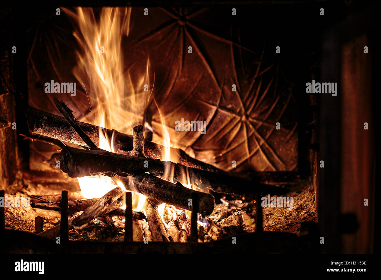 Feux de cheminée Banque de photographies et d’images à haute résolution Alamy