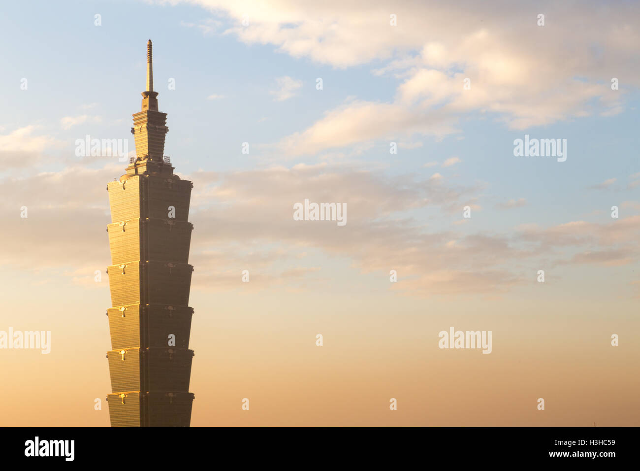 Taipei, Taiwan - le 5 janvier 2015 : la tour Taipei 101 coucher du soleil Banque D'Images
