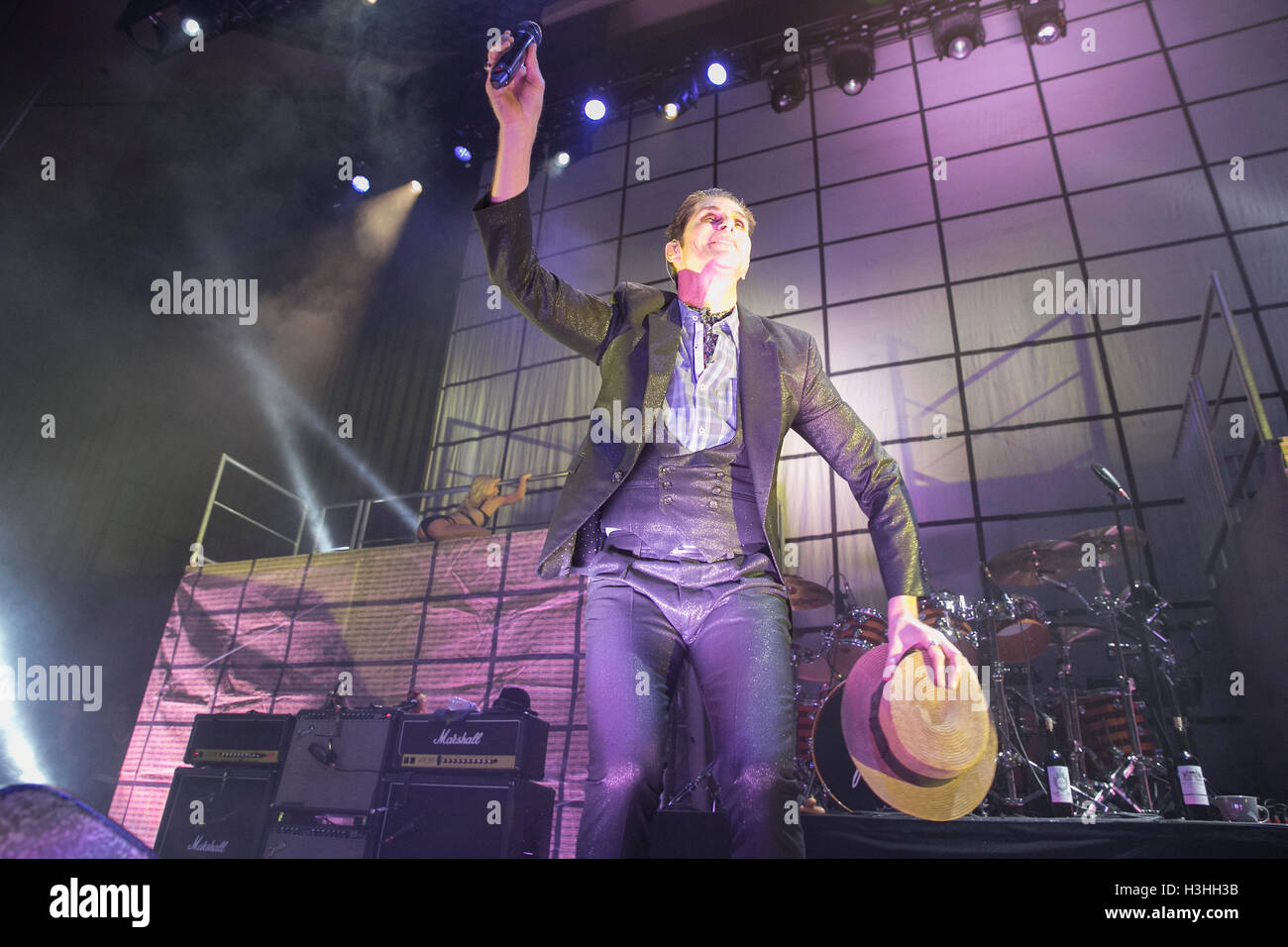 Perry Farrell de Jane's Addiction perfoms à la Loge maçonnique, le 21 septembre 2016 à San Francisco, Californie. Banque D'Images