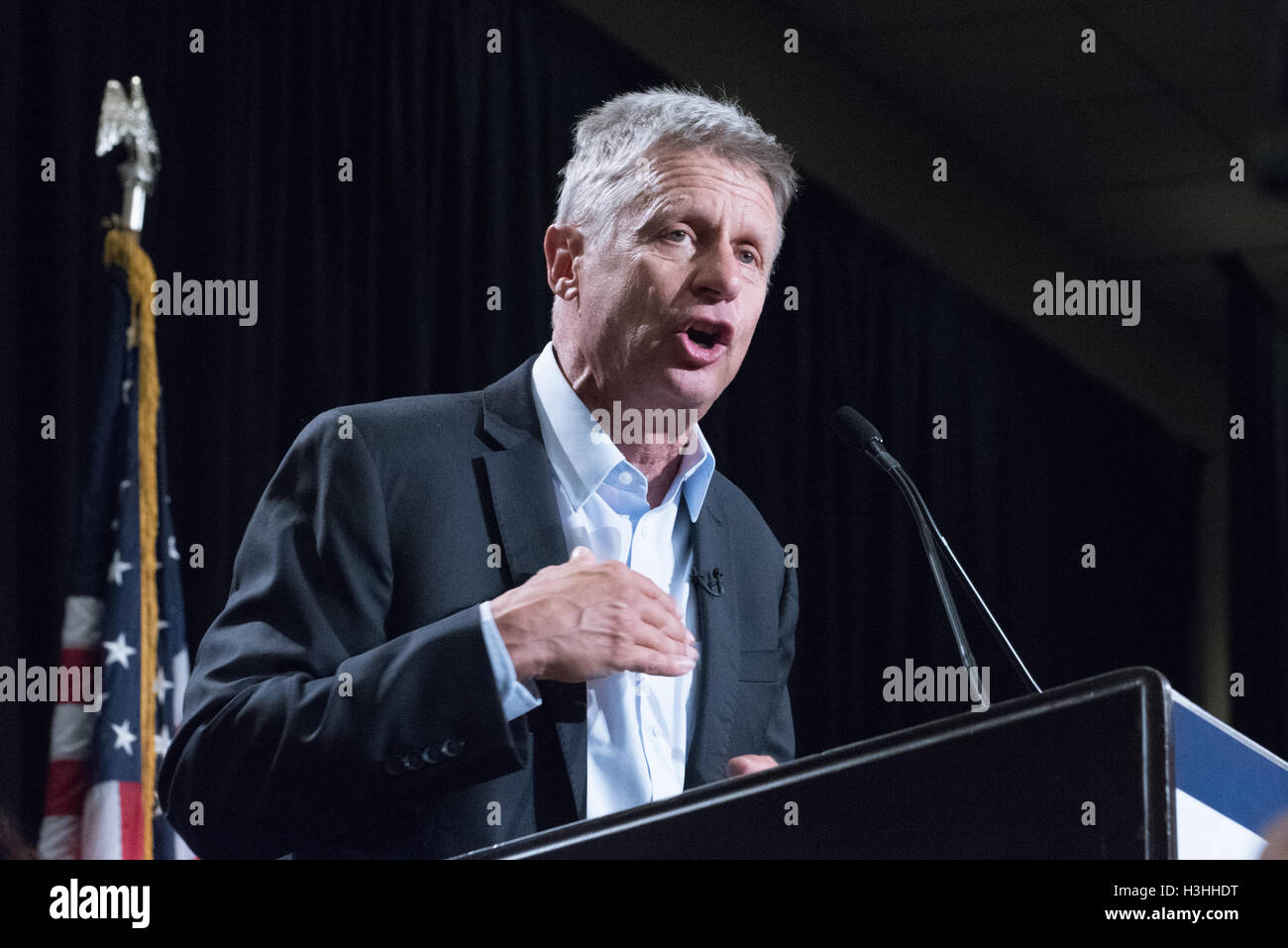 Candidat à l'élection présidentielle Gouverneur Gary Johnson parle au Johnson/soudure presidential rassemblement à l'hôtel Sheraton du centre-ville de Seattle le 17 septembre 2016 à Seattle, WA Banque D'Images