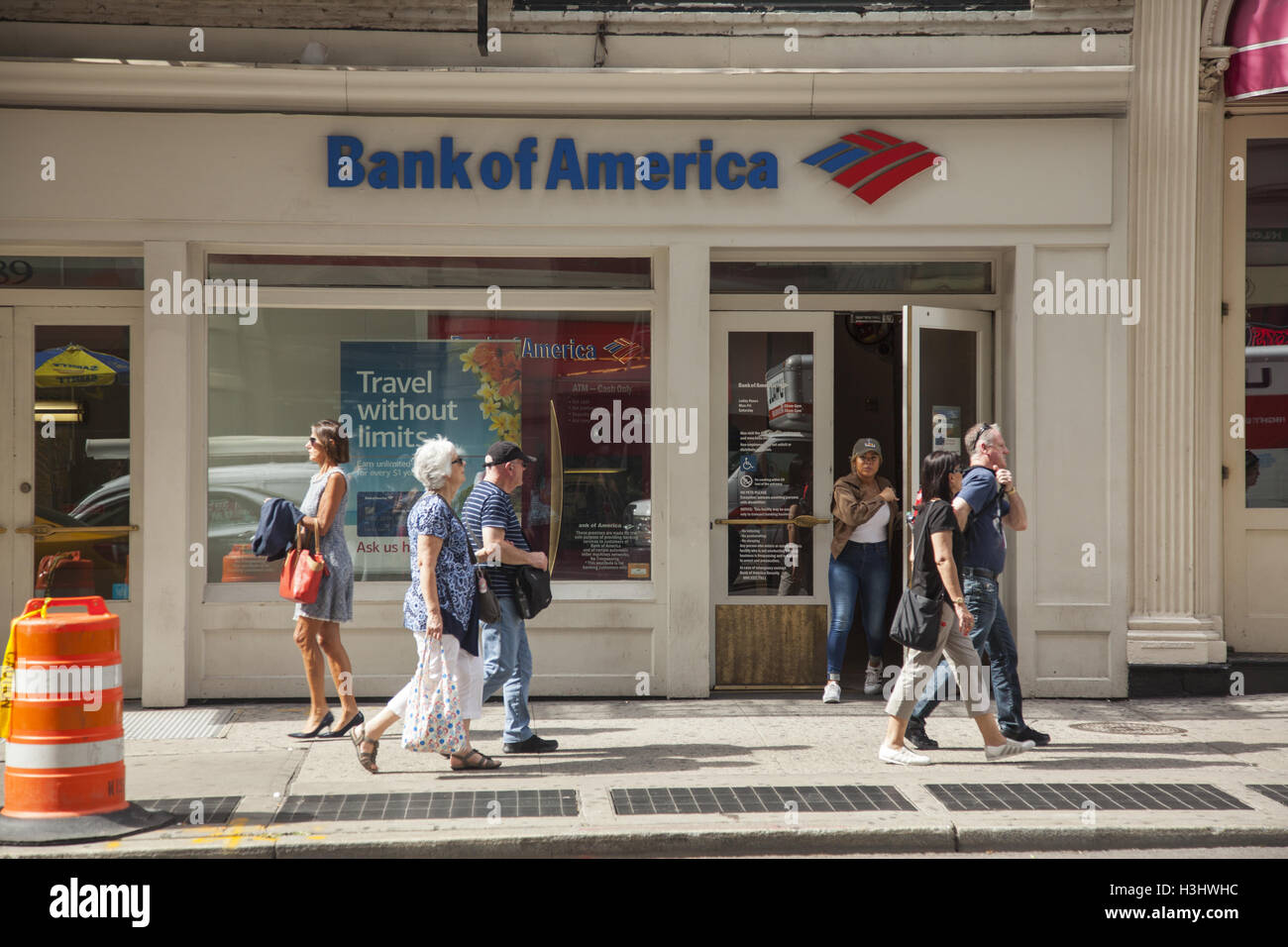 Direction générale de la banque d'Amérique le long de Broadway dans le quartier de Soho à faire bien à Manhattan, New York. Banque D'Images