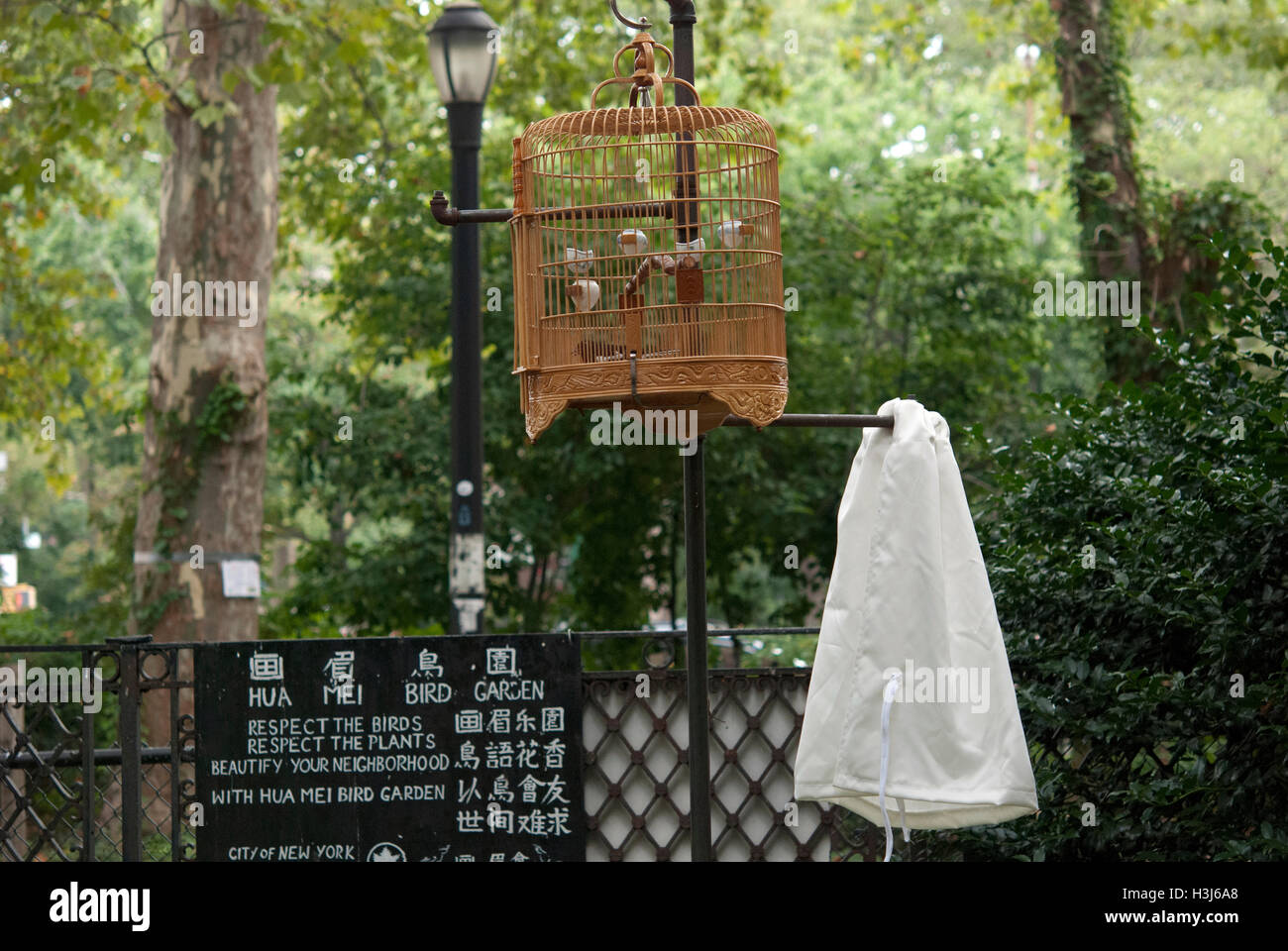 Jardin d'oiseaux Hua Mei à New York Chinatown Banque D'Images