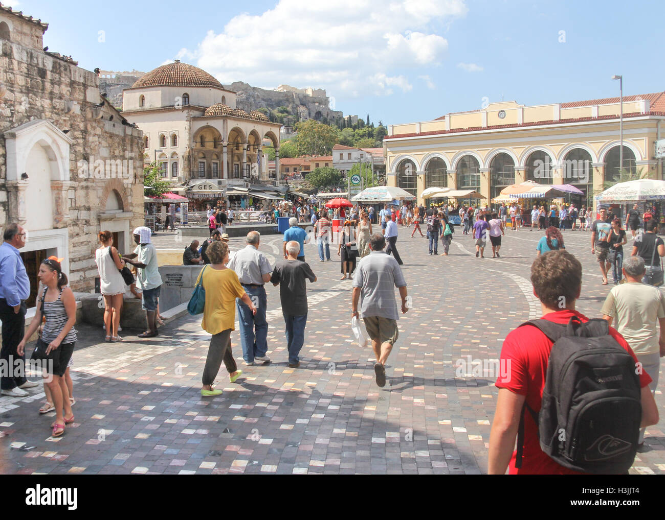 La place Monastiraki, le centre d'Athènes, Grèce. Banque D'Images