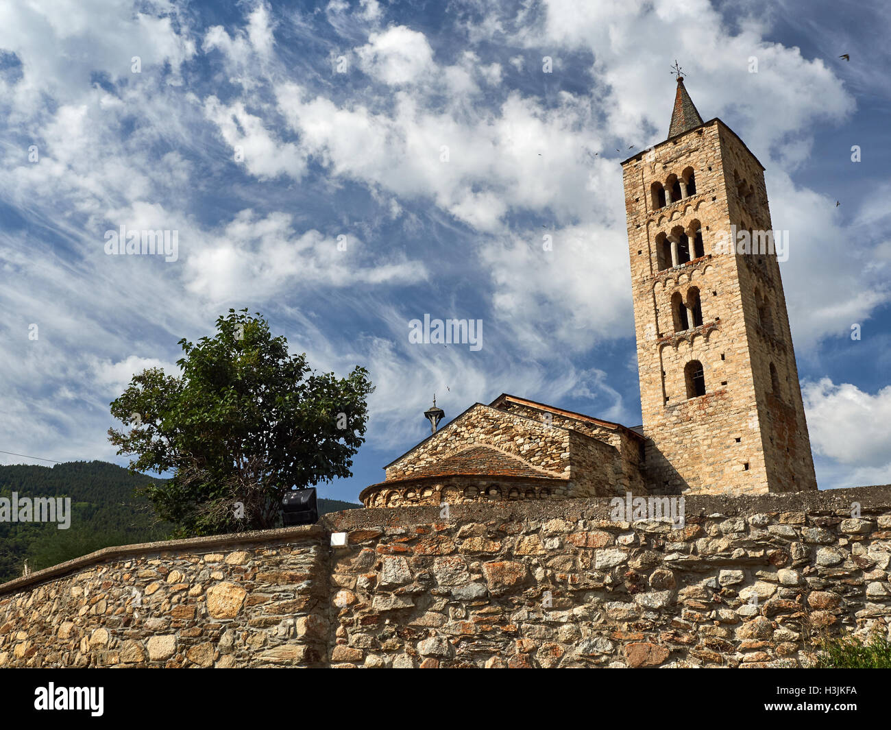 Esglèsia parroquial romànicaa de Sant Just i Sant Pastor, fils, Pallars Sobirà, Alt, Àneeu Banque D'Images