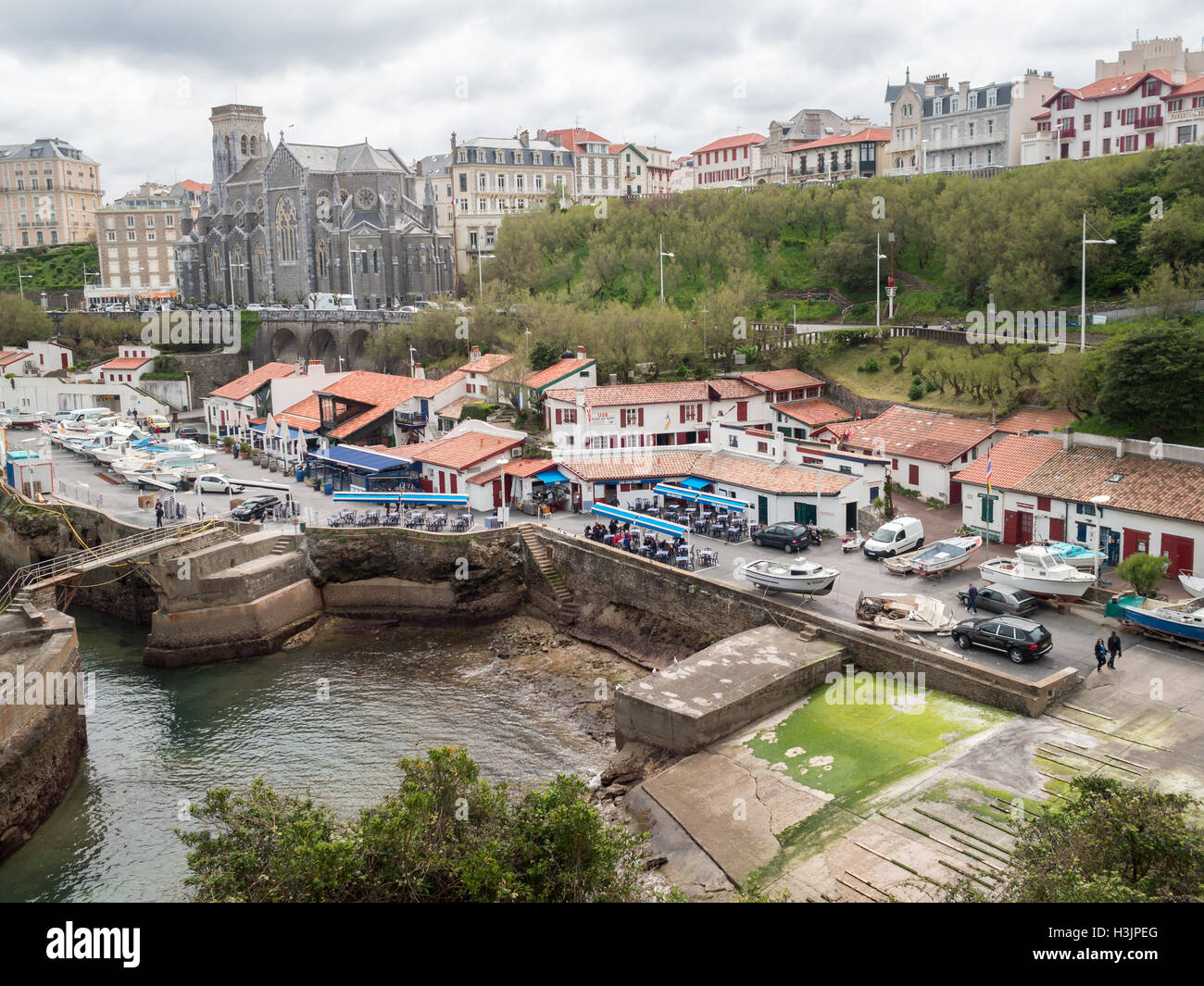 Biarritz vieux port Banque de photographies et d'images à haute résolution  - Alamy