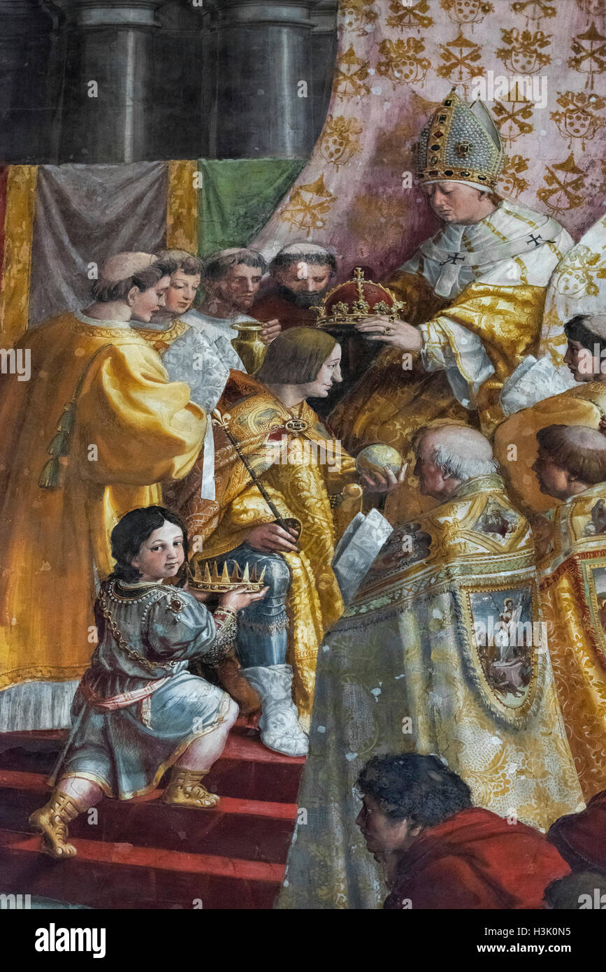 Rome. L'Italie. Fresque (1516-1517) Le couronnement de Charlemagne, Hall de l'incendie dans le Borgo, Musées du Vatican. Fresque (1516-15 Banque D'Images
