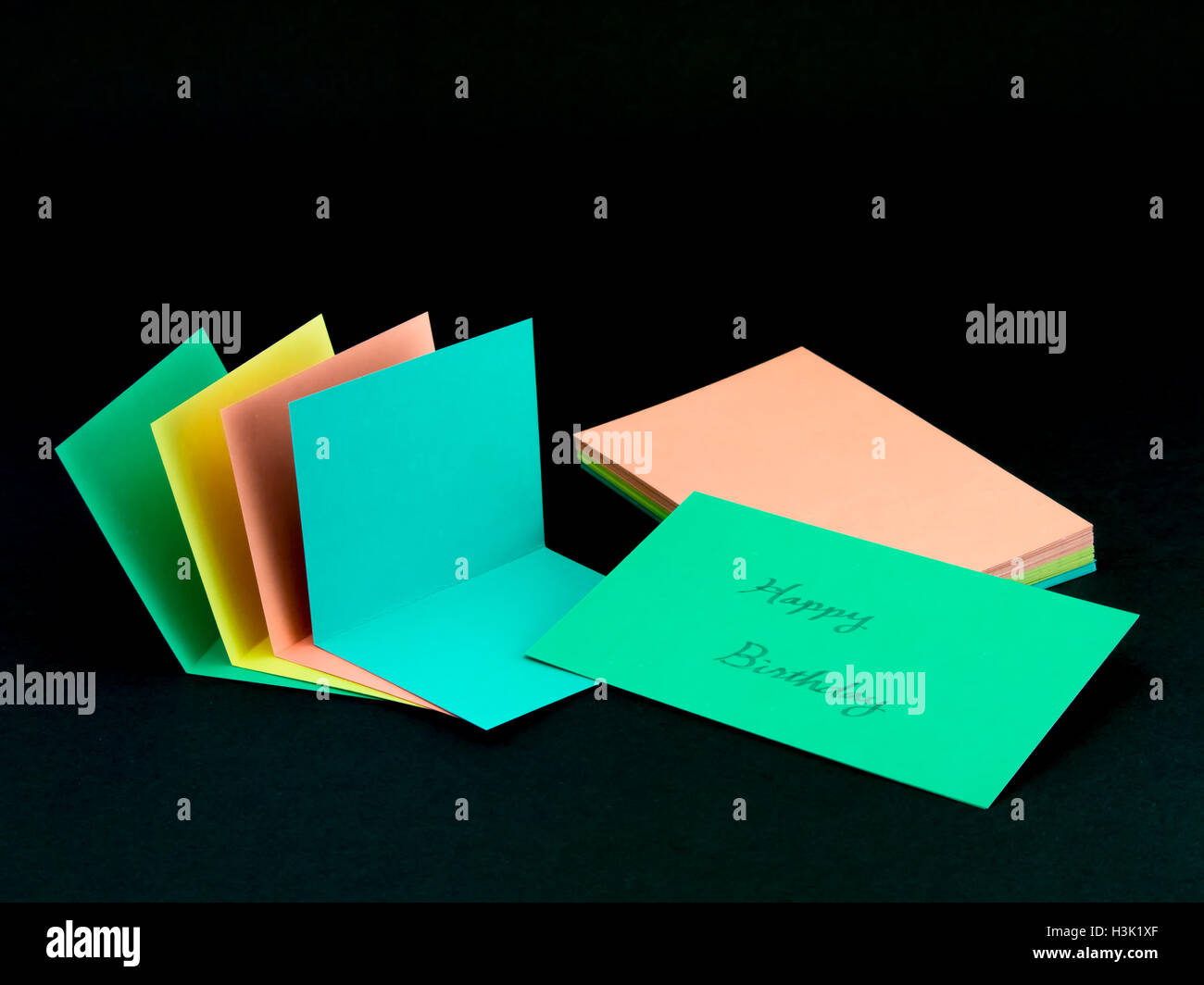 Carte message pour votre famille et vos amis ; Joyeux Anniversaire Banque D'Images