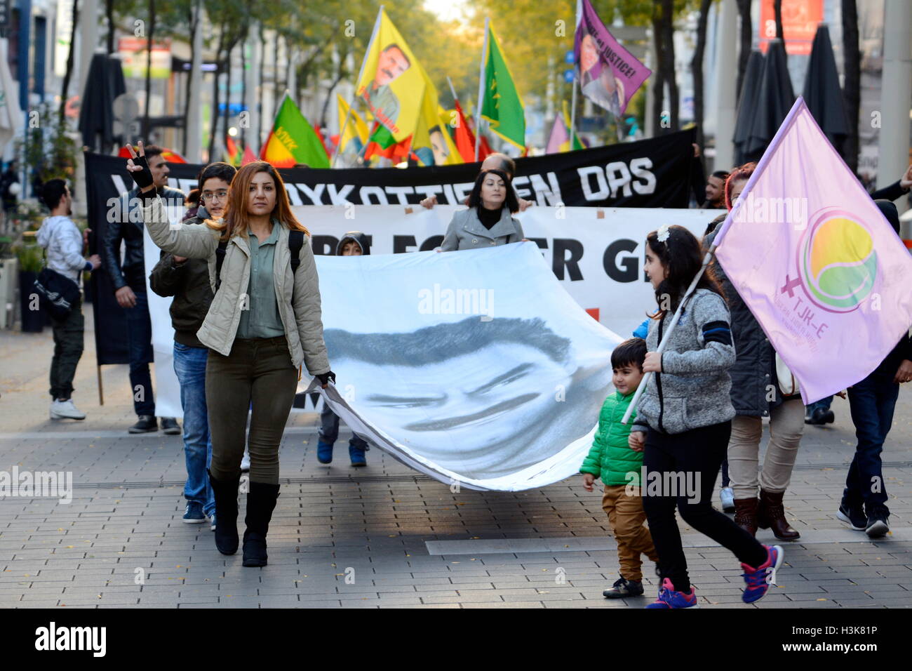 Vienne, Autriche. 9 octobre, 2016. Le kurde à Vienne une protestation contre l'emprisonnement d'Abdullah Öcalan en Turquie. Credit : Franz Perc/Alamy Live News Banque D'Images