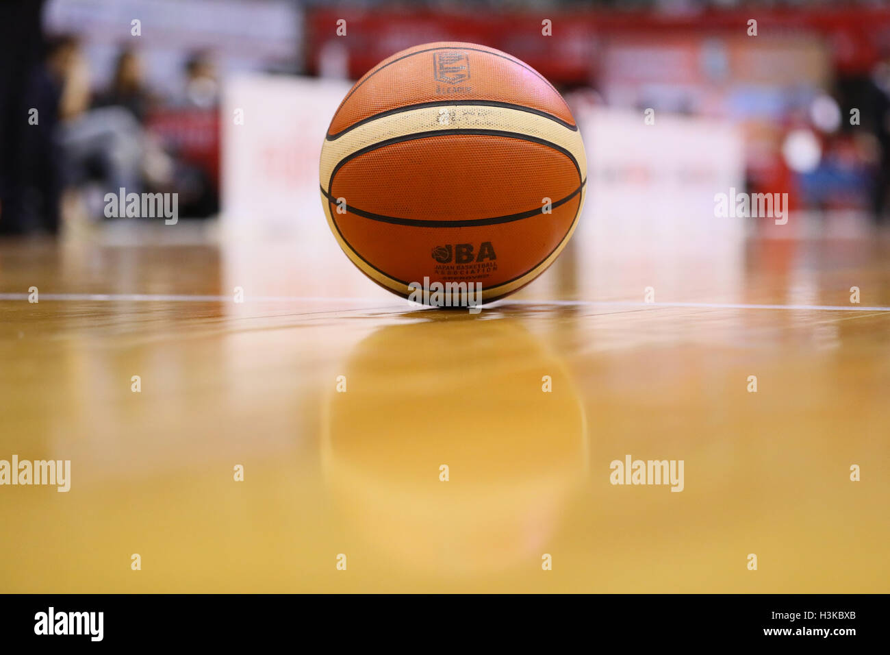 Kanagawa, Japon. 8 octobre 2016. Vue générale de la ligue de basket-ball : Première Division 2016-2017 B.match entre Kawasaki Brave Thunders 77-63 Albirex Niigata BB à Todoroki Arena de Kanagawa, Japon . © Yohei Osada/AFLO/Alamy Live News Banque D'Images