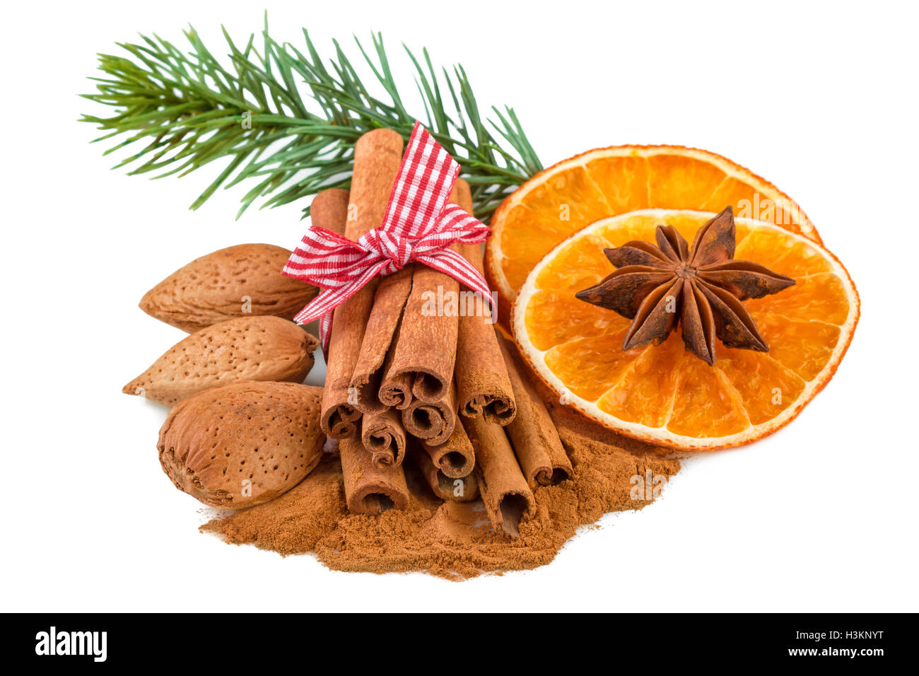 Noël d'hiver traditionnels épices isolated on white Banque D'Images