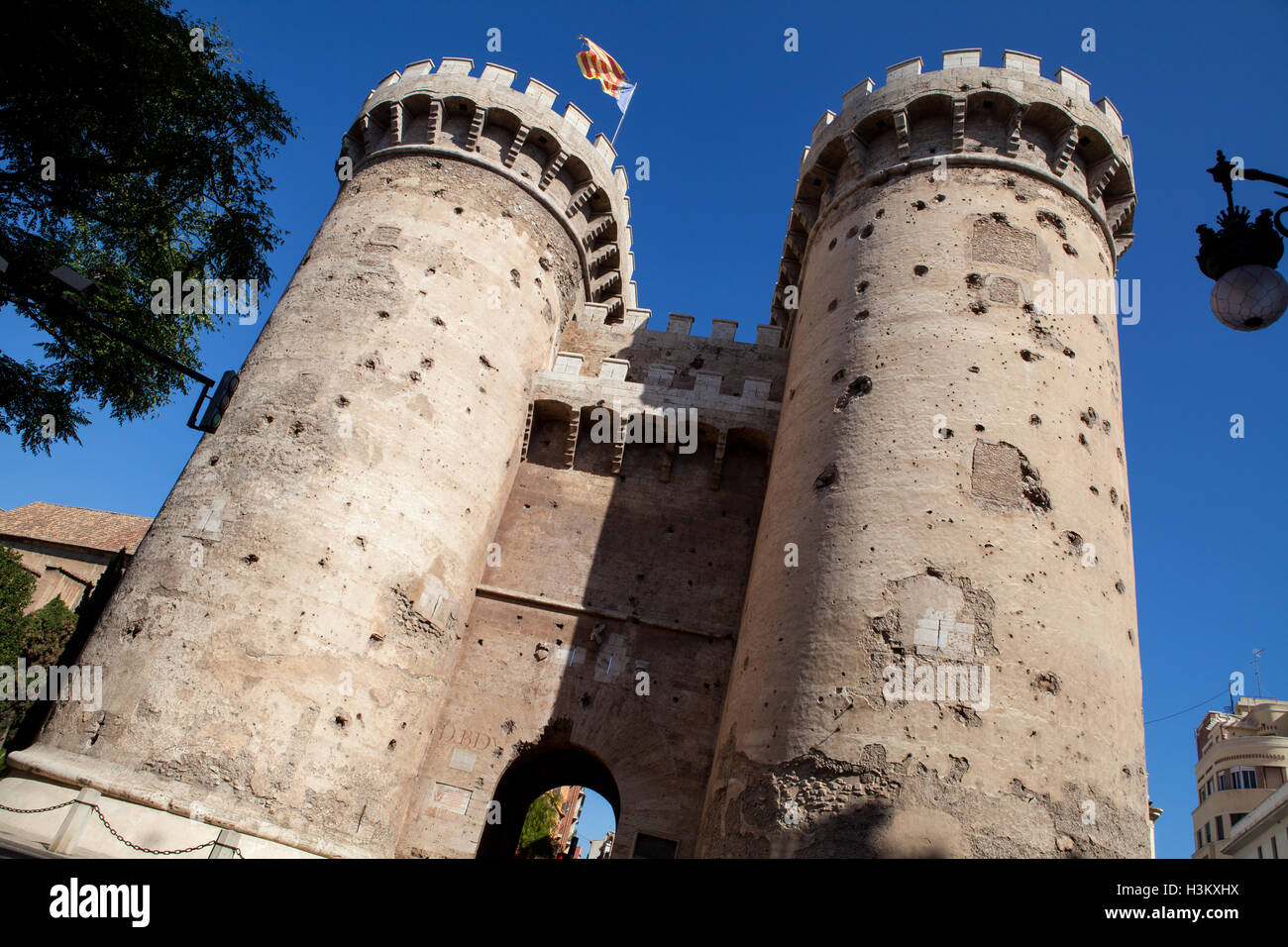Torres de Quart (tours de Quart) à l'entrée de la vieille ville de Valence Banque D'Images