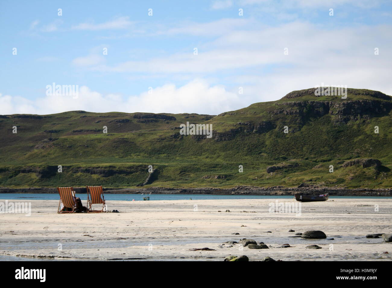 Calgary Bay Beach sur l'île de Mull sur une belle journée d'été ensoleillée Banque D'Images