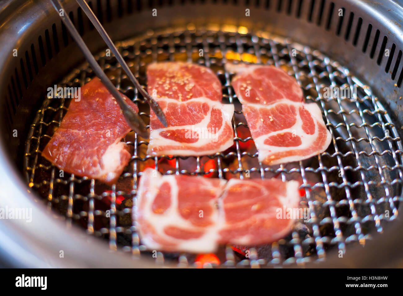 Installations pour Barbecue, viande de boeuf ou de cuisson flamme sur Banque D'Images