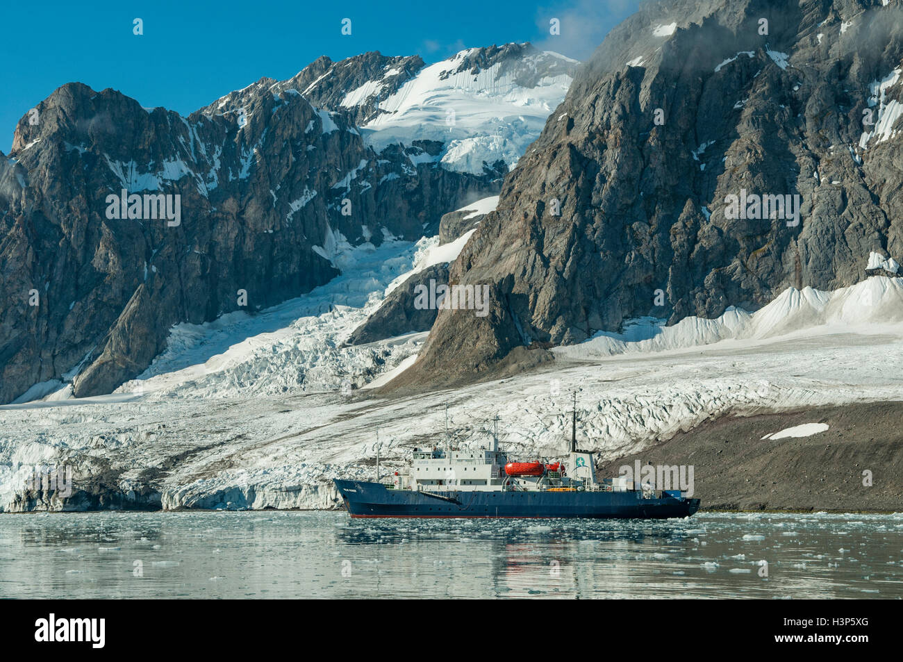 Dans Samarinbreen Polar Pioneer, Svalbard, Norvège Banque D'Images