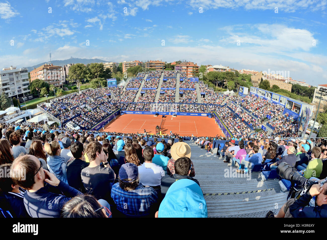 Barcelone - APR 26 : les spectateurs à l'ATP Open de Barcelone Banc Sabadell Conde de Godo tournoi. Banque D'Images