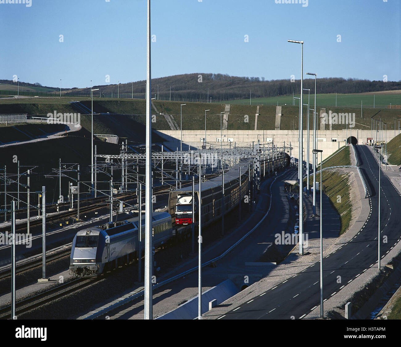 La France, de l'eurotunnel, Coquelles, entrée, sortie, train, tunnel ferroviaire, terminé en 1994, le tunnel, la liaison, le trafic mondial, la France, la Grande-Bretagne, l'Angleterre, de la trajectoire, de la Banque D'Images