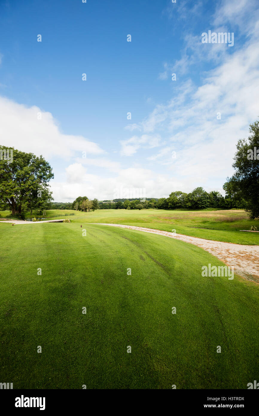 Vue sur beau terrain de golf Banque D'Images