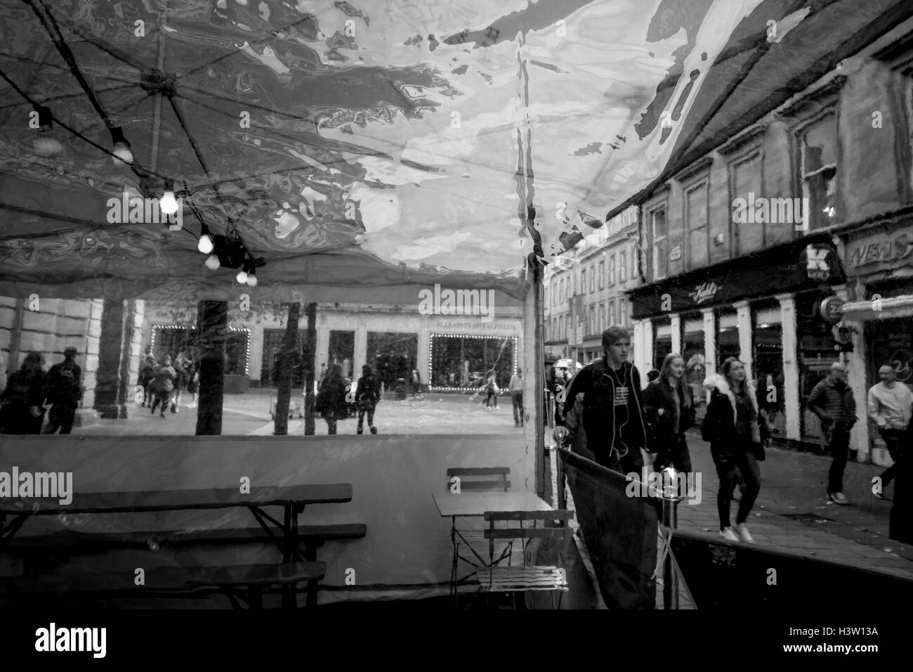 Street Photography, Film, l'heure de pointe, la ville, la circulation, Glasgow, Ecosse, Banque D'Images