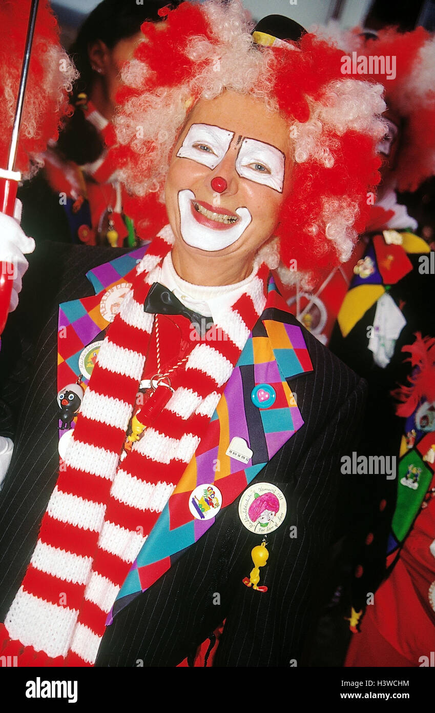 Carnaval, clown, la moitié à l'extérieur, portrait, masque, masques, s'habille, femme, moyenne vieille personne, doublure, carnaval, composé, fun, tradition, rouge-blanc, costume clown, heureux, le rire, l'Allemagne, Cologne, Banque D'Images