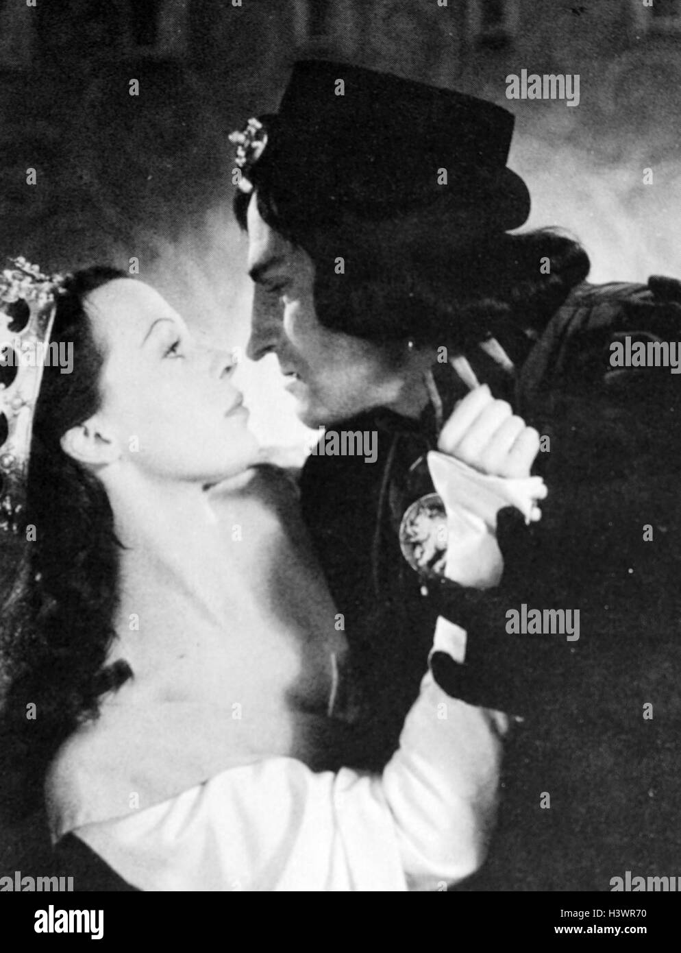 Photo du film de Richard III (1955) film avec Sir Laurence Olivier (1907-1989) et Claire Bloom (1931-). En date du 20e siècle Banque D'Images