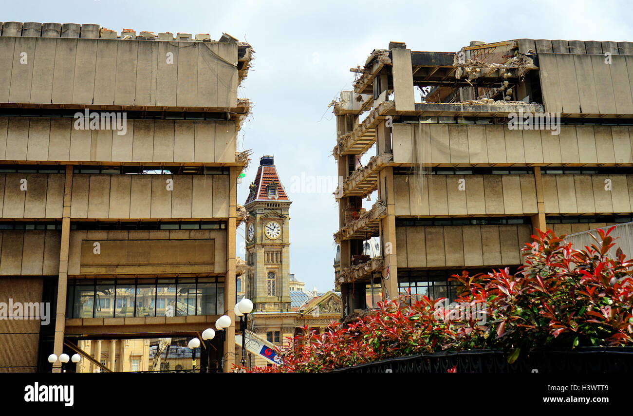 Exemple de l'architecture brutaliste en démolition. En date du 21e siècle Banque D'Images