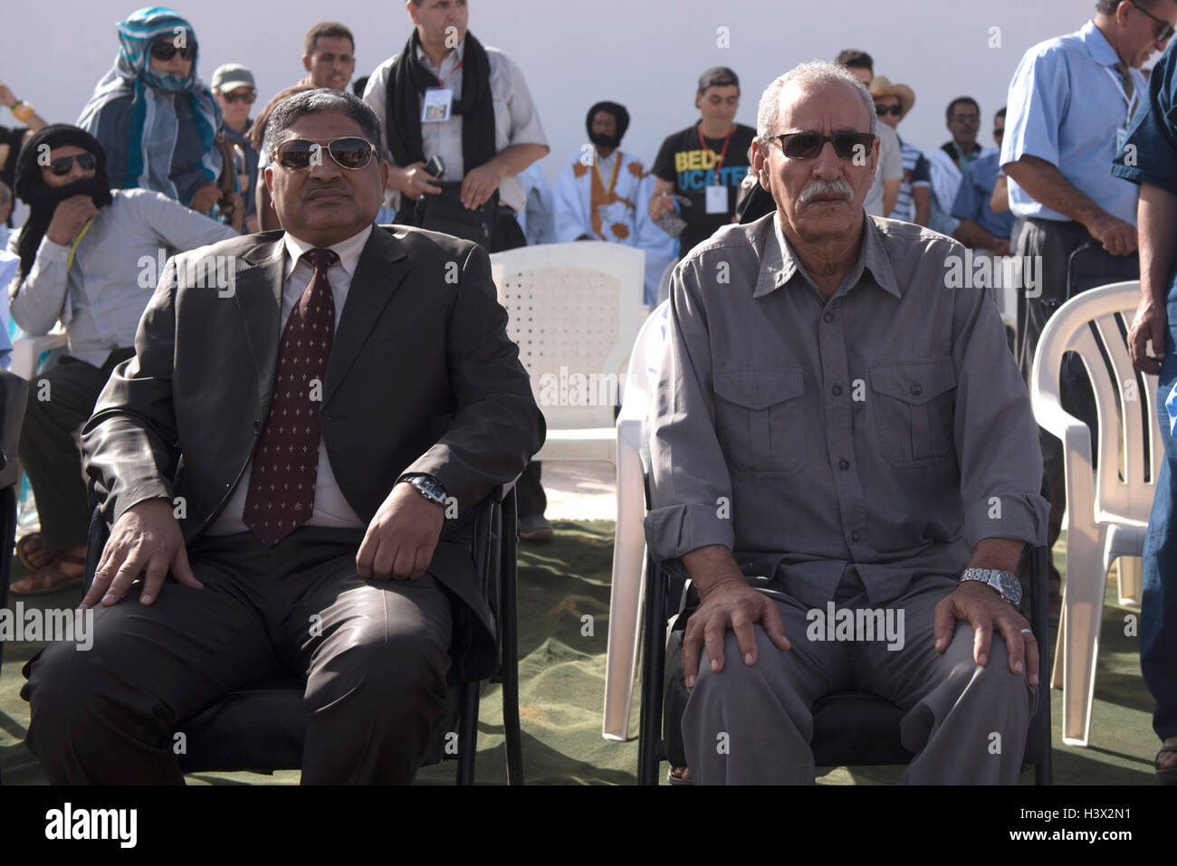 El nuevo Presidente de la Republica Arabe Saharaui Democrática y Líder del Frente Polisario Brahim el Gali Fisahara 2016 parade d'inauguration et le jour de la République sahraouie. Banque D'Images