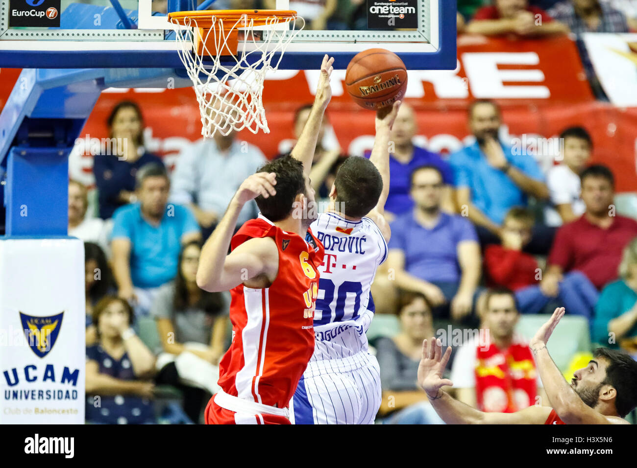Murcia, Espagne. Le 12 octobre, 2016. Eurocup de basket-ball match entre Murcie Ucam CB vs Buducnost Voli . Credit : ABEL F. ROS/Alamy Live News Banque D'Images