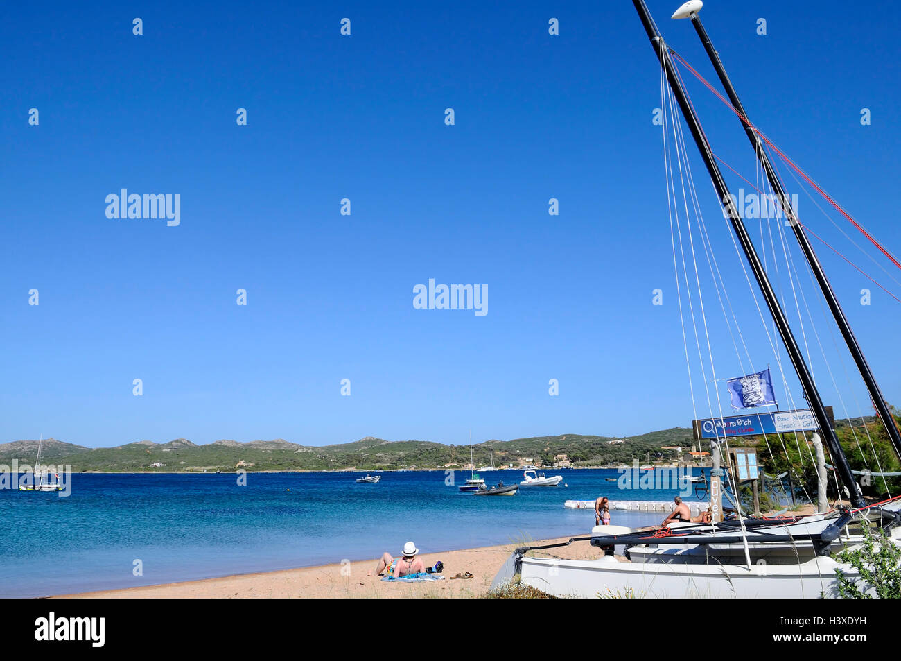 Un Catamaran Hobie Sur La Plage Plage De Maora Santa