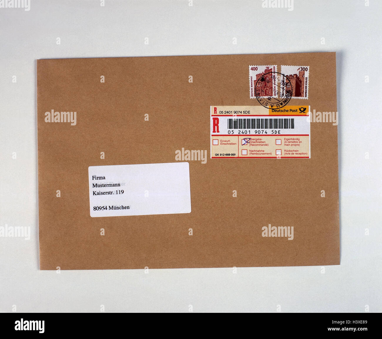 Registered letter letter envelope Banque de photographies et d'images à  haute résolution - Alamy