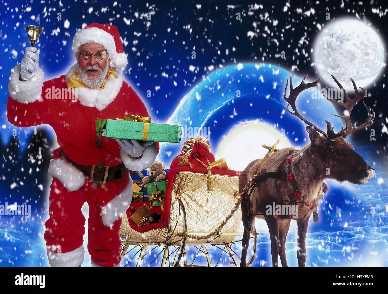 Santa Claus, Bell, présent, igloo, glisser du pensionné, nuit, Noël, Père  Noël, Père Noël, Pôle Nord, la distribution de cadeaux, de neige, hiver,  pleine lune, lune, donner, présenter, bague, cadeau de Noël,