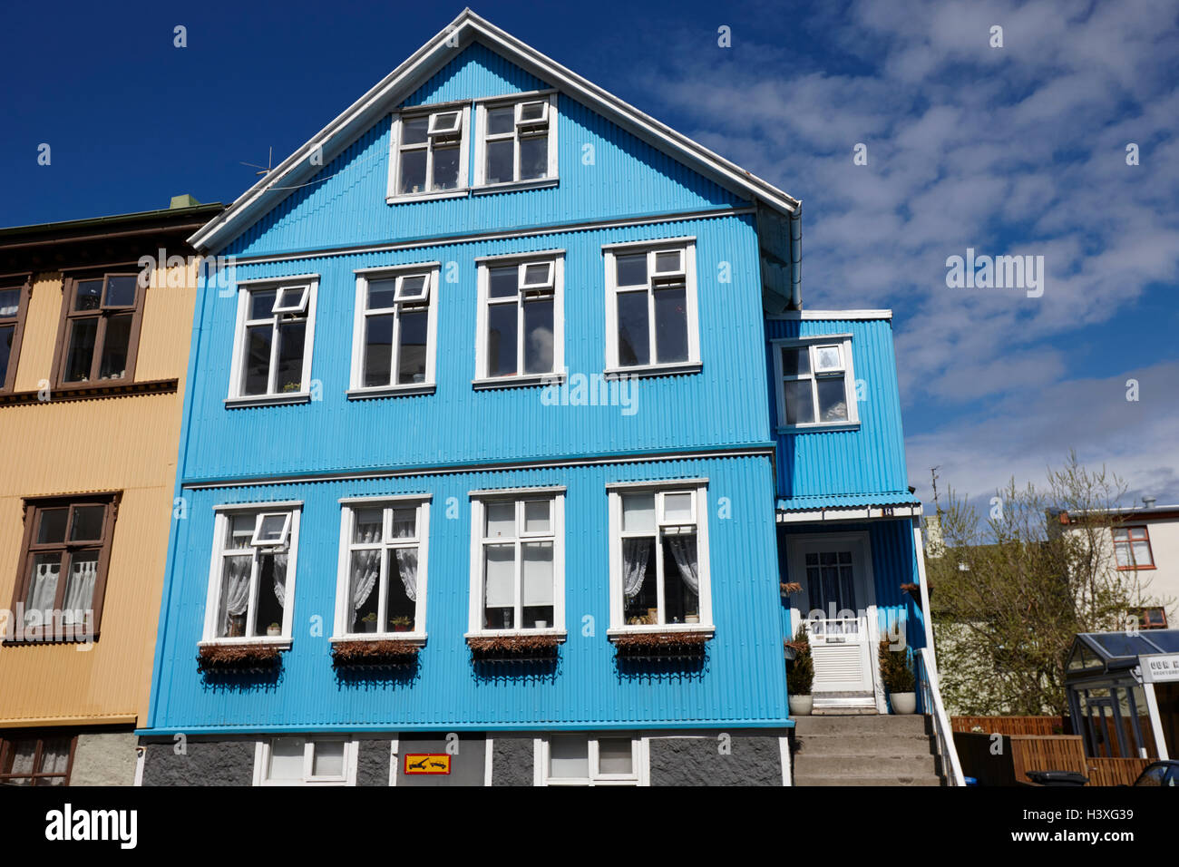 Tôle ondulée peinte en bleu tin clad house Reykjavik Islande Banque D'Images